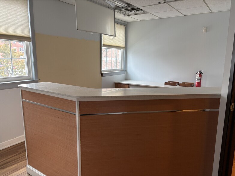 More Photos Of 10 N Gaston Ave, Somerville Office For Sale