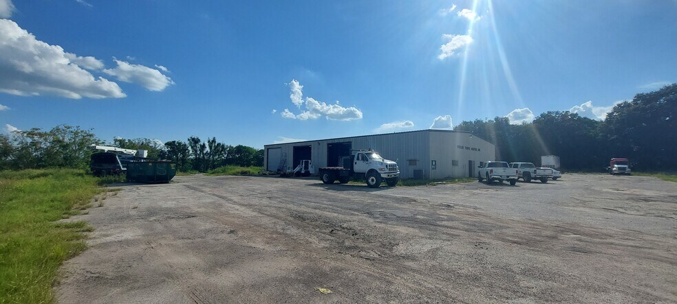 More Photos Of 21628 Fl-46, Mount Dora Warehouse For Sale