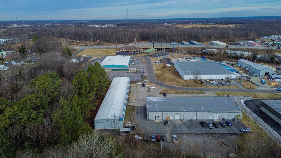 More Photos Of 3530 Park Plaza Rd, Paducah Flex For Lease