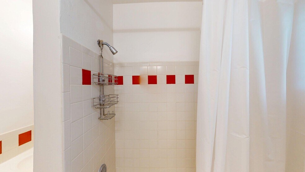 More Photos Of 1209 Dr Martin Luther King Jr Ave NE, Albuquerque Apartments For Sale