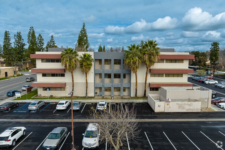 More Photos Of 3550 Q St, Bakersfield Medical For Sale
