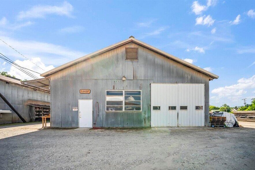More Photos Of 1305 Seaton Ave, Greenup Warehouse For Sale