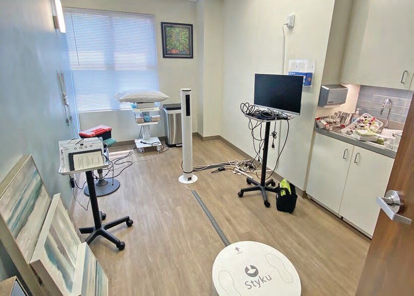 More Photos Of 345 Saxony Rd, Encinitas Medical For Lease