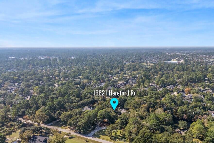More Photos Of 16621 Hereford Dr, Tomball Flex For Sale