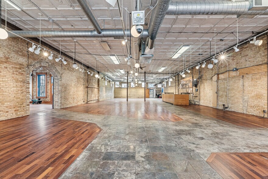 More Photos Of 309 S Cedar Ave, Minneapolis Storefront Retail Office For Sale