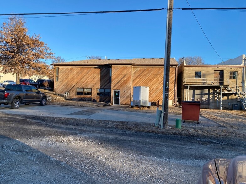 More Photos Of 421 Main St, Tarkio Medical For Sale