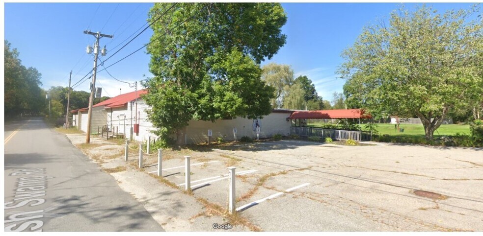 More Photos Of 22 Ash Swamp Rd, Newmarket Theater Concert Hall For Lease