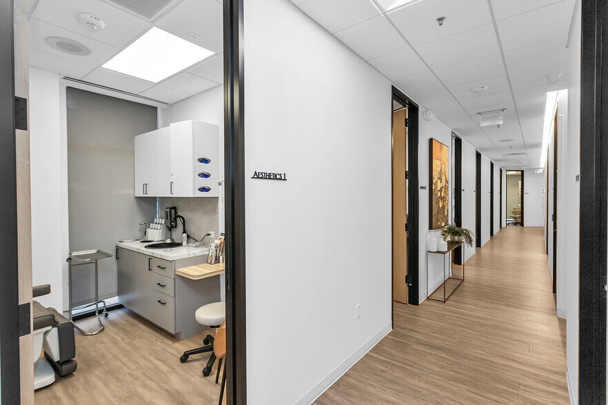 More Photos Of 5060 Tennyson Pky, Plano Medical For Sale