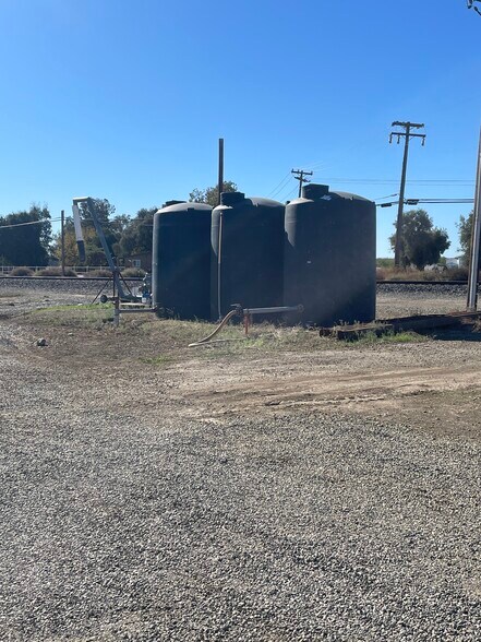 More Photos Of 12355 County Road 96 St, Woodland Industrial For Lease
