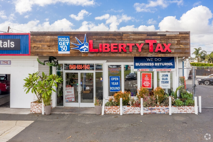 More Photos Of 1745 Newport Blvd, Costa Mesa Auto Repair For Lease