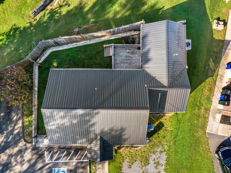 More Photos Of 316 Beech St, Morristown Office For Sale