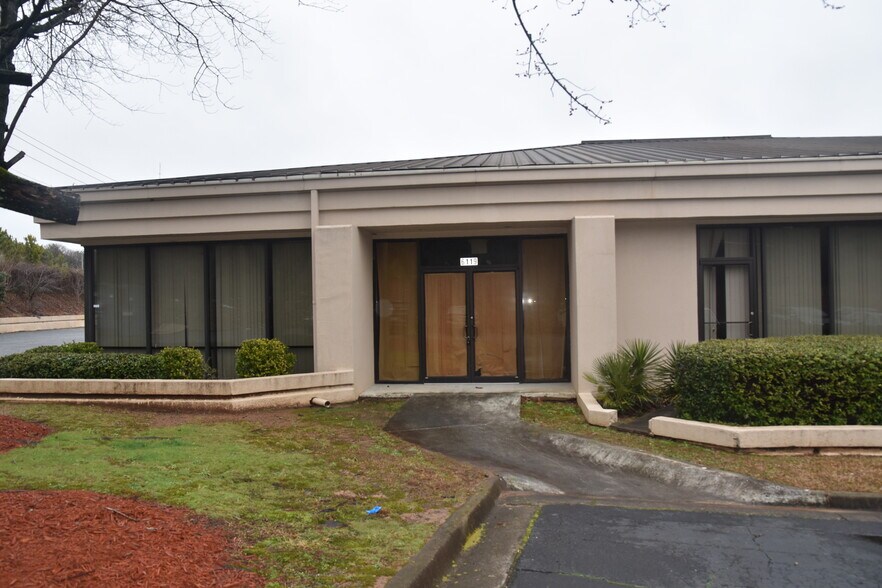 More Photos Of 6113-6121 Oakbrook Pky, Norcross Office For Lease