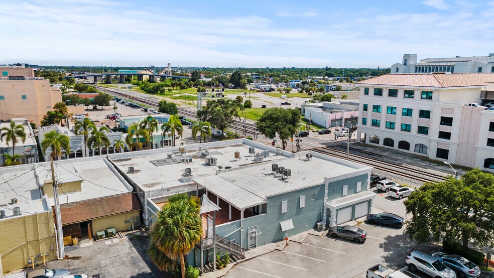 More Photos Of 108 N Depot Dr, Fort Pierce Office Residential For Lease