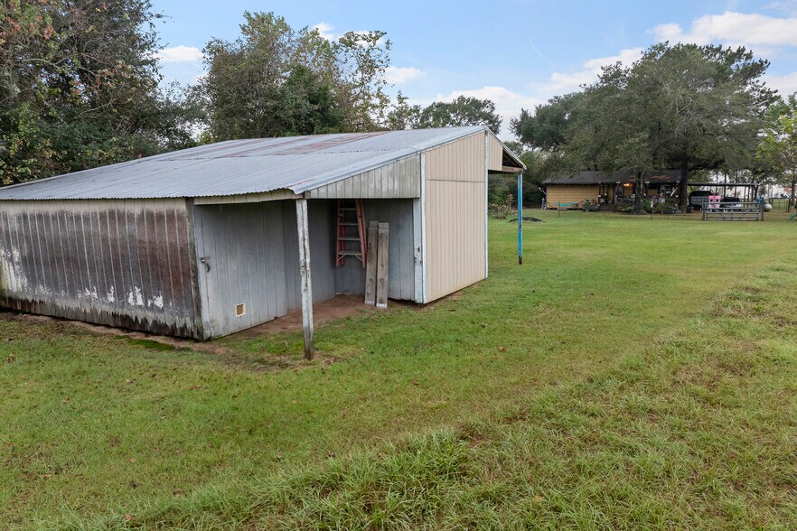 More Photos Of 18642 Mueschke Rd, Cypress Land For Sale