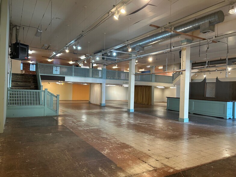 More Photos Of 119 Petaluma Blvd, Petaluma Storefront For Sale