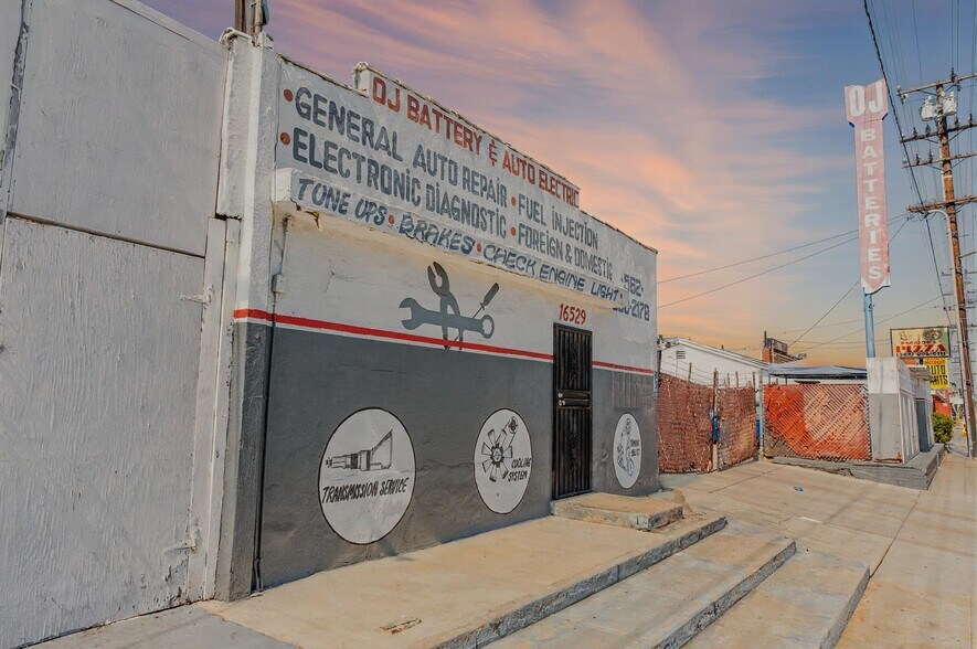 More Photos Of 16529 Lakewood Blvd, Bellflower Auto Repair For Sale