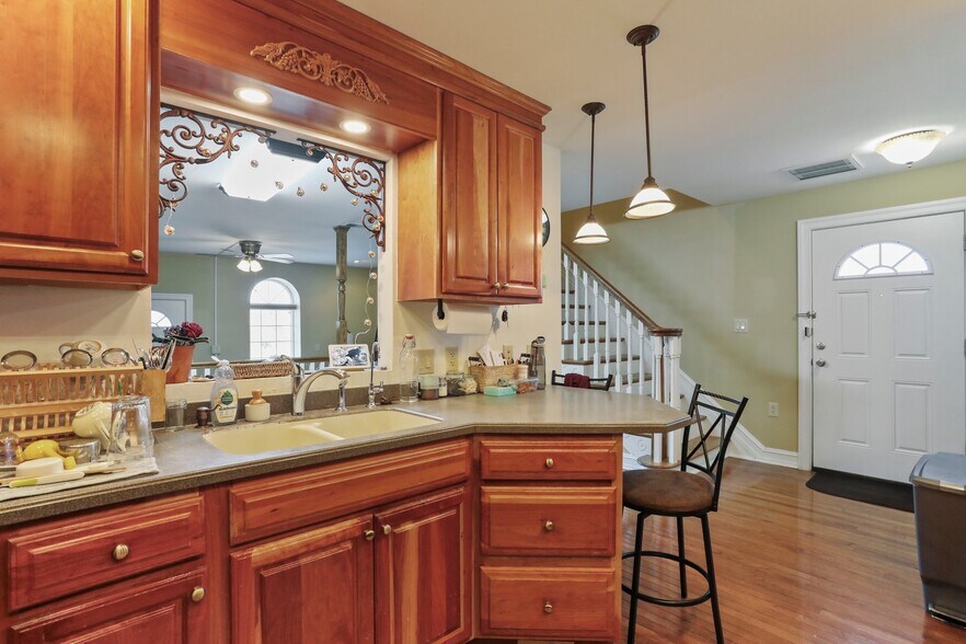 More Photos Of 14111-14113 Pennsylvania Ave, Hagerstown Freestanding For Sale