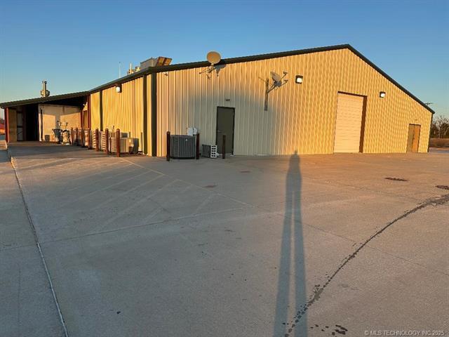 More Photos Of 207 Commerce Dr, Wewoka Restaurant For Sale