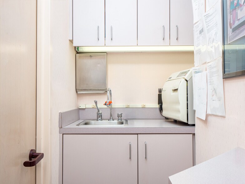 More Photos Of 112-03 Queens Blvd, Forest Hills Apartments For Sale