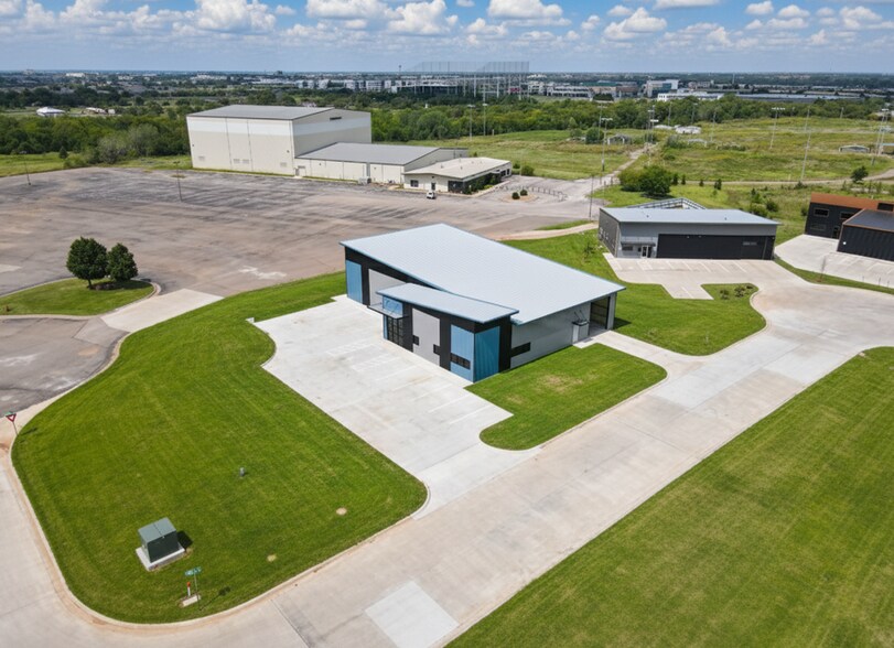 More Photos Of 12501 Wecoty Way, Oklahoma City Warehouse For Lease