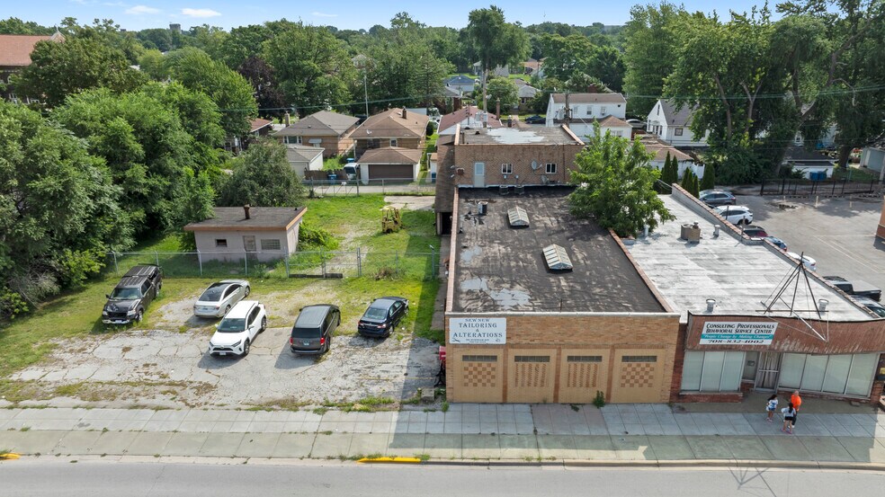 More Photos Of 591 Burnham Ave, Calumet City Office Residential For Sale