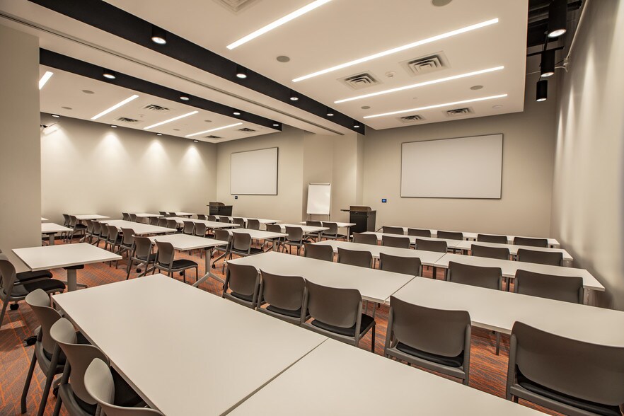 More Photos Of 33 S 6th St, Minneapolis Office For Lease