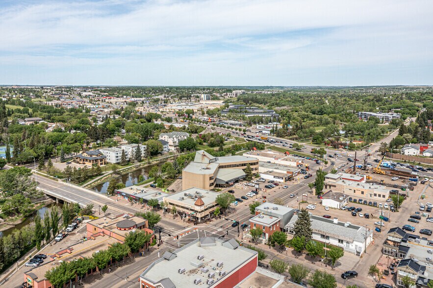 More Photos Of 21 Perron St, St. Albert Freestanding For Lease