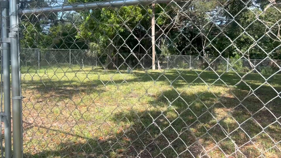 Primary Photo Of 2551 SW 36th St, Dania Beach Land For Sale