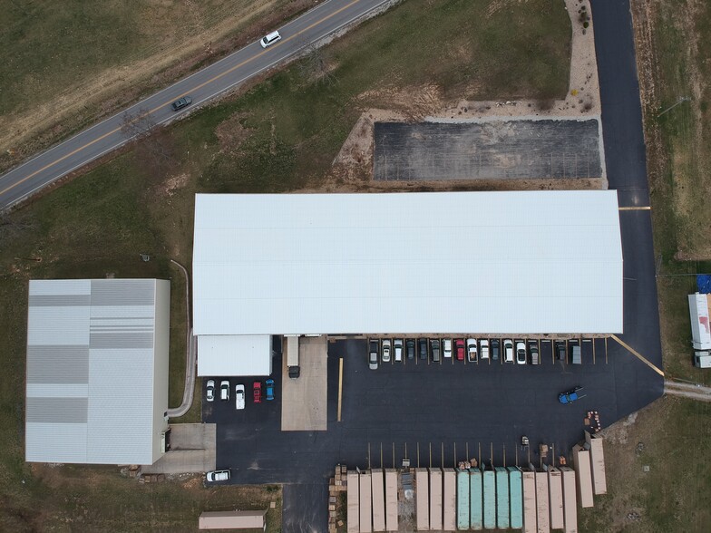 Primary Photo Of 6010 E State Highway 76, Kirbyville Warehouse For Lease