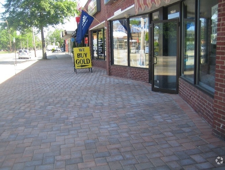 More Photos Of 765-1-765-6 Deer Park Ave, North Babylon Storefront For Lease
