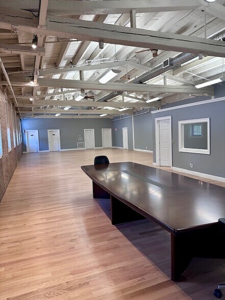 More Photos Of 430 Nepperhan Ave, Yonkers Warehouse For Sale