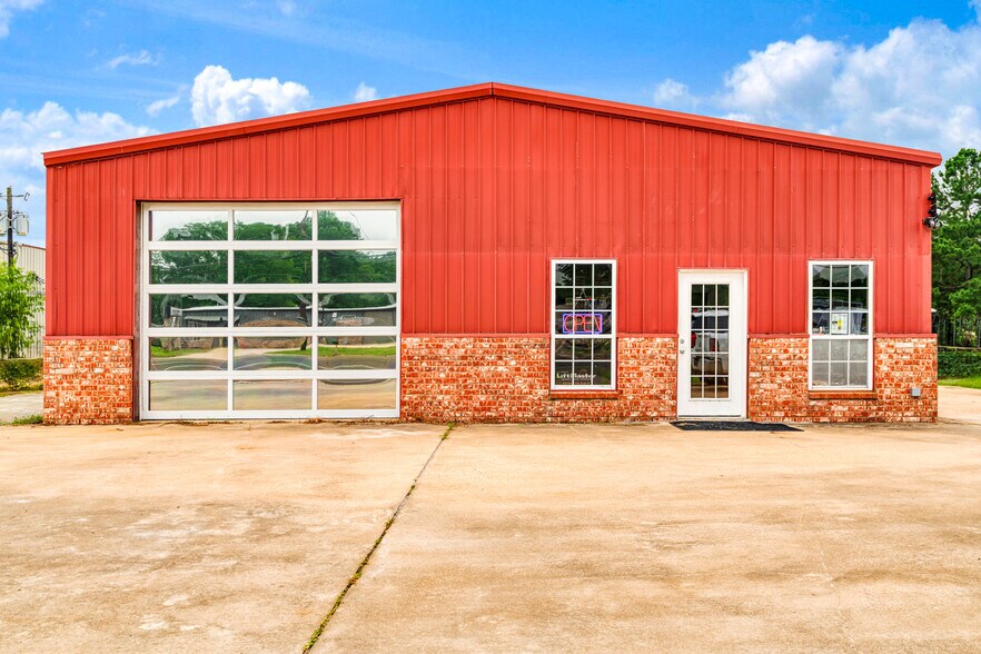 More Photos Of 6210 Lamar Rd, Reno Flex For Sale