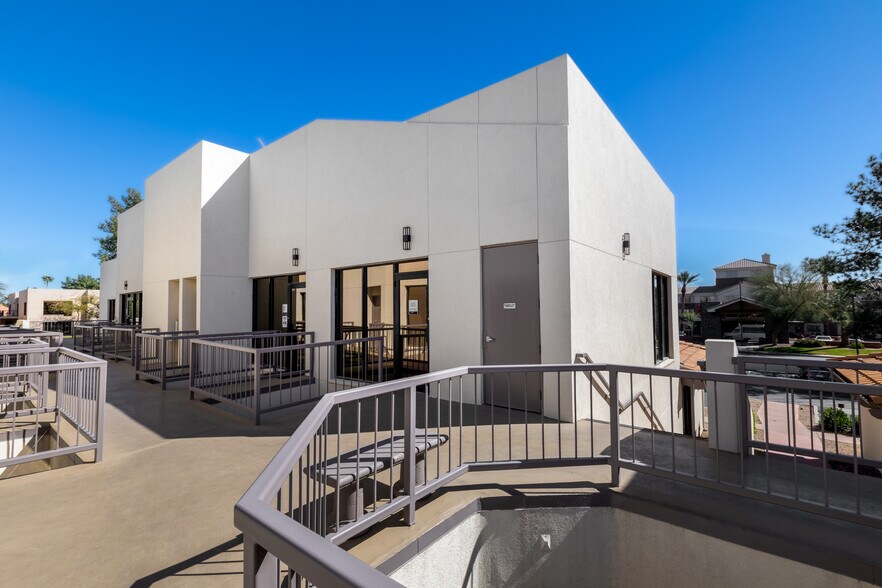 Primary Photo Of 10752 N 89th Pl, Scottsdale Medical For Lease