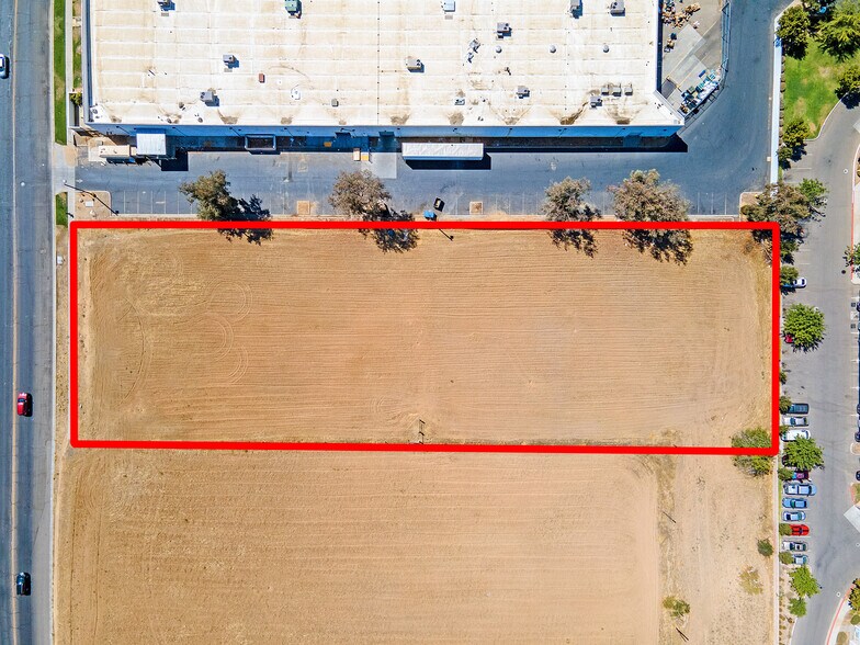 More Photos Of NEC Country Club Dr & Sherwood Ave, Madera Land For Sale