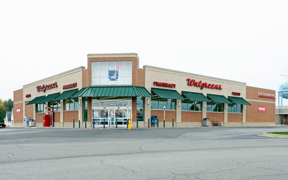 Primary Photo Of 535 N Line St, Columbia City General Retail For Lease