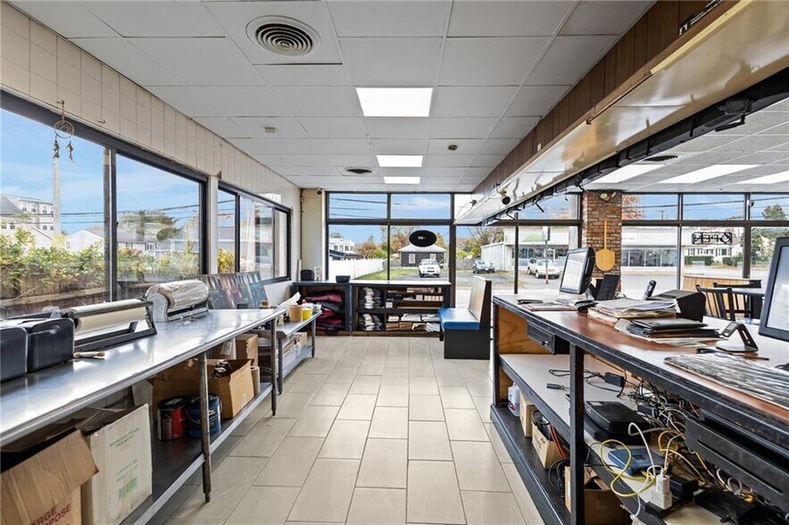 More Photos Of 2792 Pawtucket Ave, East Providence Restaurant For Sale
