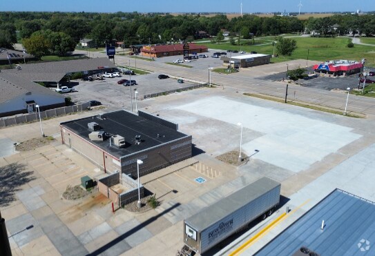 More Photos Of 1554 Broad St, Story City Convenience Store For Sale