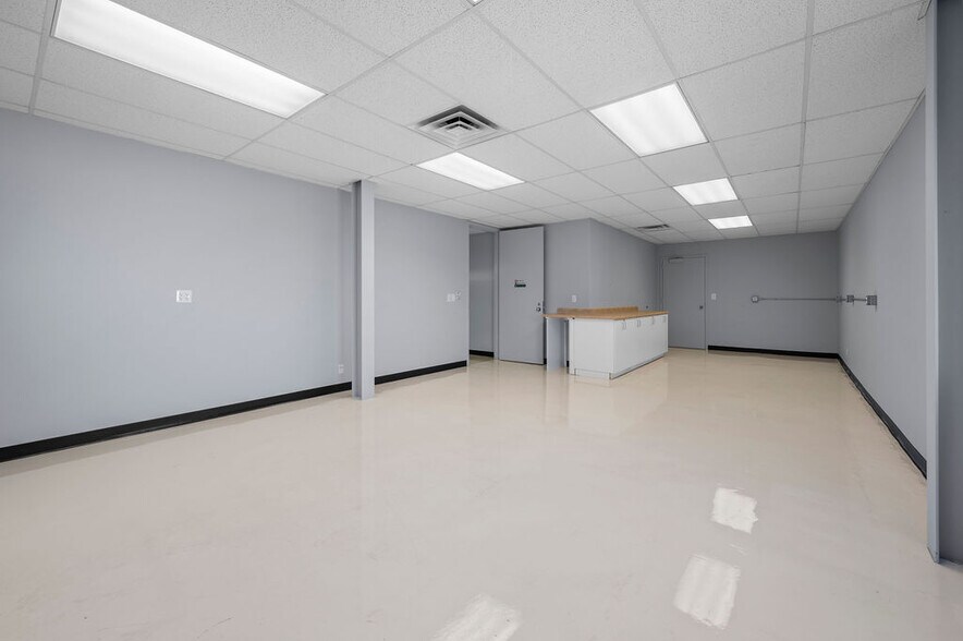 More Photos Of 787 Valley Ct, Grand Junction Office For Lease