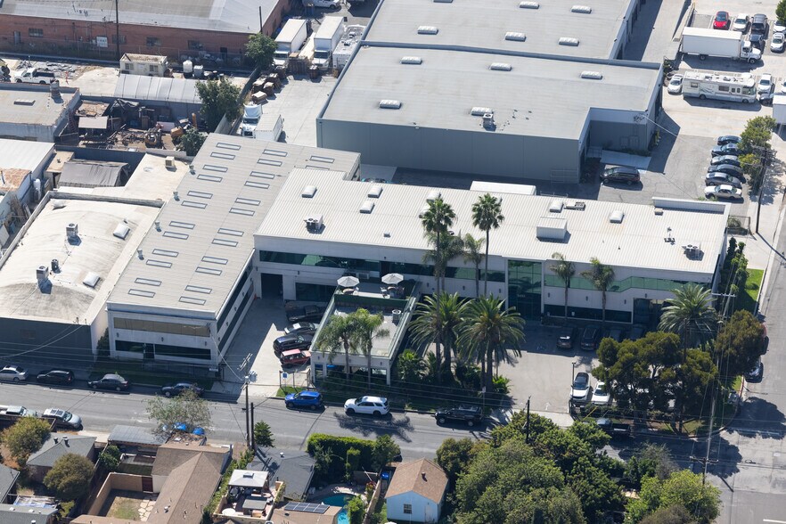 More Photos Of 5450 W 83rd St, Los Angeles Research And Development For Lease