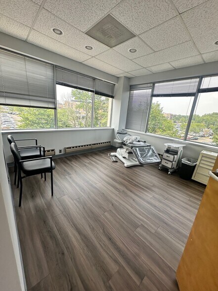 More Photos Of 2 Lincoln Hwy, Edison Medical For Sale