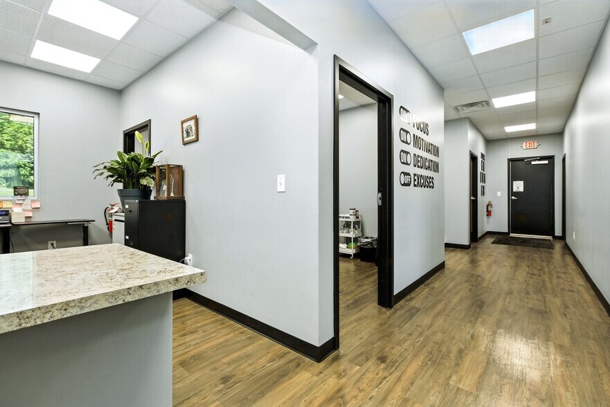 More Photos Of 2221 John Williams Blvd, Bedford Office For Sale