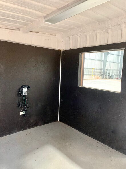 More Photos Of 401 US Highway 281, Wichita Falls Unknown For Lease