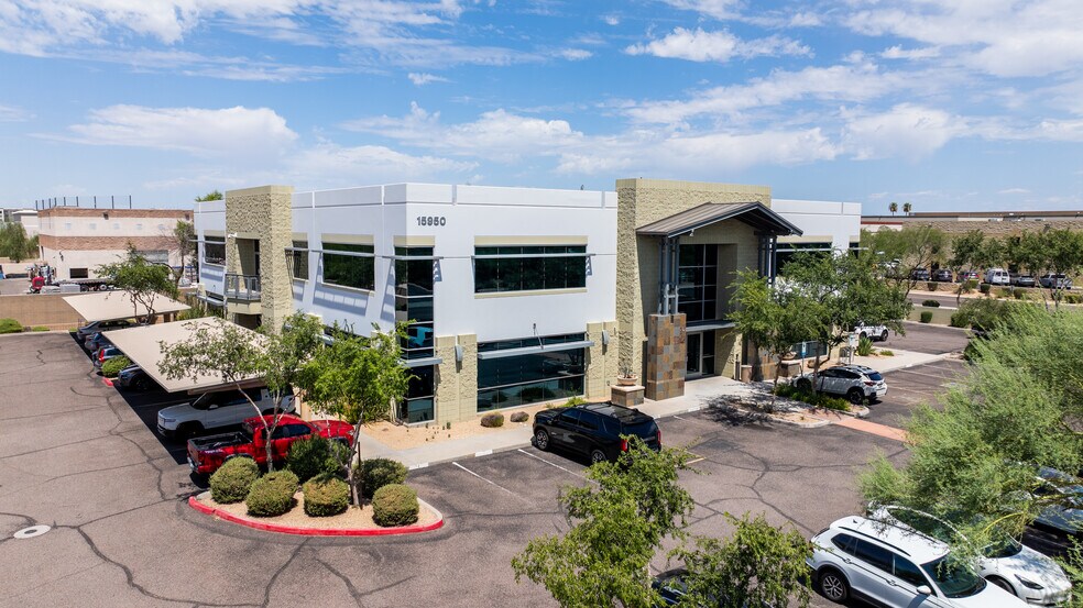 More Photos Of 15950 N 76th St, Scottsdale Office For Lease