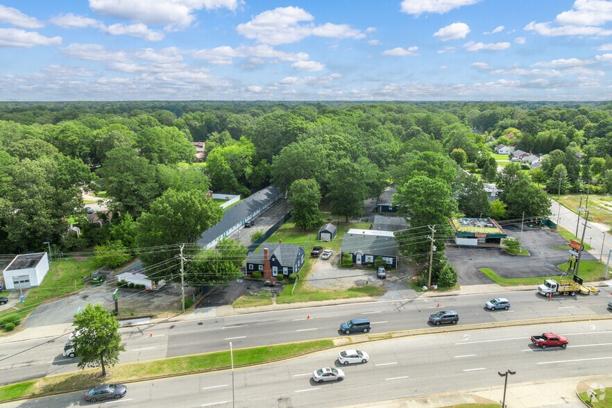 More Photos Of 10710 Jefferson Ave, Newport News Apartments For Sale
