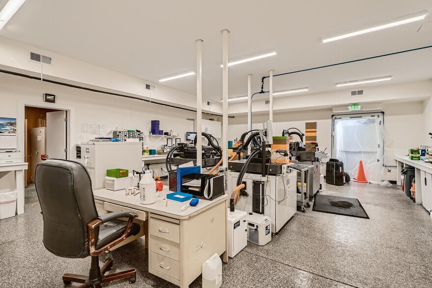 More Photos Of 5353 W Colfax Ave, Denver Office For Sale