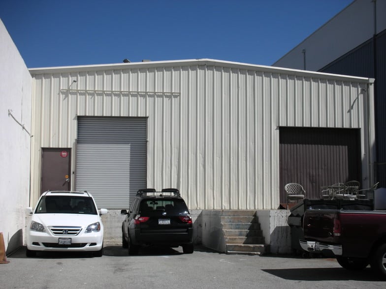 More Photos Of 2835 Sierra Grande St, Pasadena Warehouse For Lease