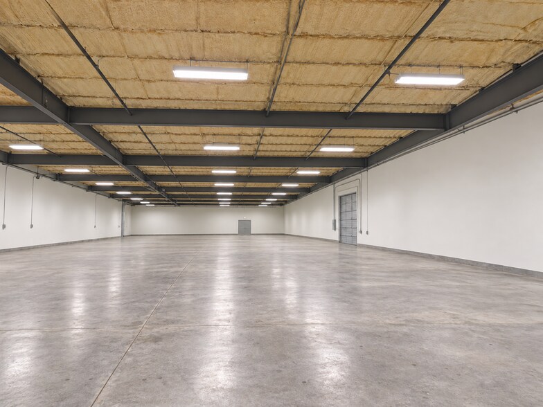 More Photos Of 1000 Warmack, Warner Warehouse For Sale