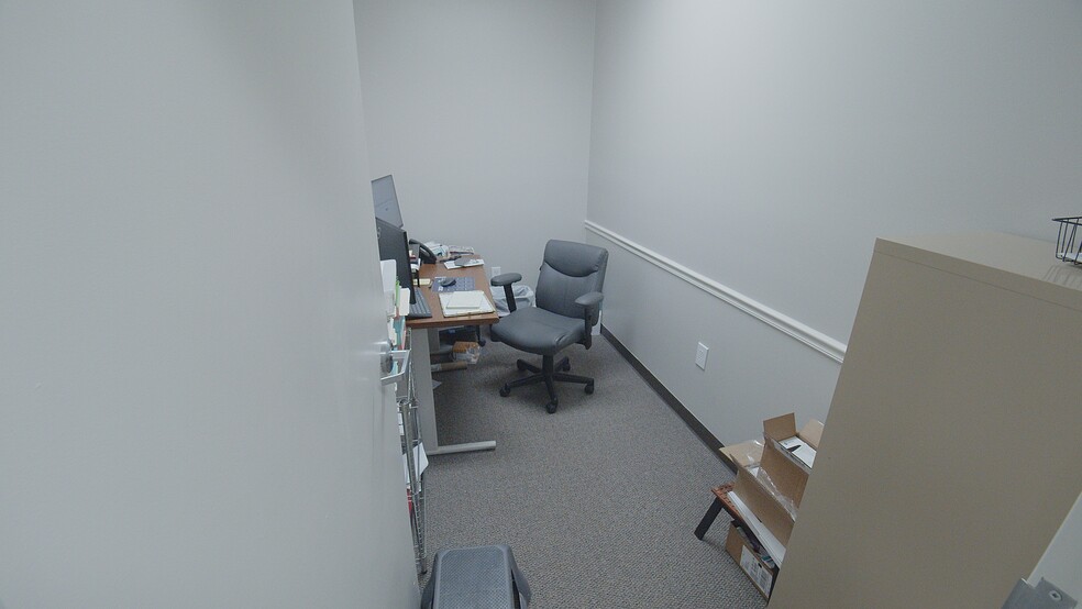 More Photos Of 203 Oakside Ln, Canton Medical For Sale