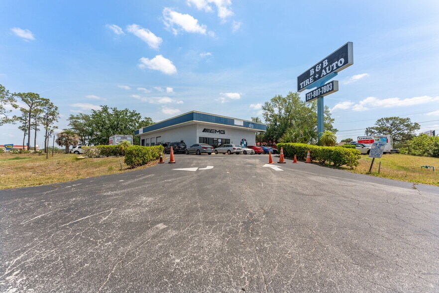 More Photos Of 6135 Salt Springs Rd, Port Richey Auto Repair For Sale