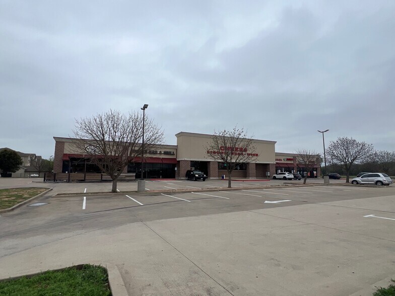 More Photos Of 1201 Longhorn Rd, Fort Worth General Retail For Lease
